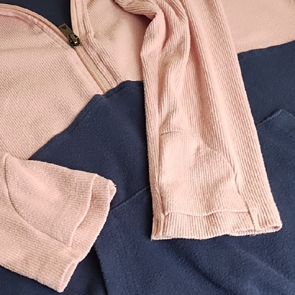 Soft Stretchy 1/2 Zip Hoodie Mid-Weight Shirt Thumbholes - Picture 11 of 16